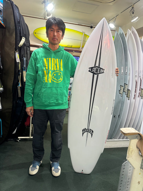 皆様！ご来店にて沢山の 新品『PLACEBOサーフボード』FLEXLITE