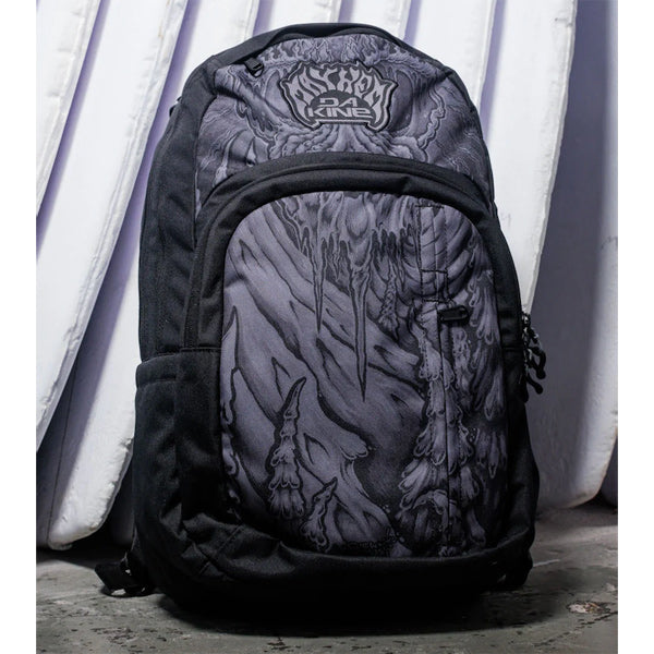 DAKINE × MAYHEM / CAMPUS PREMIUM 28L BACKPACK