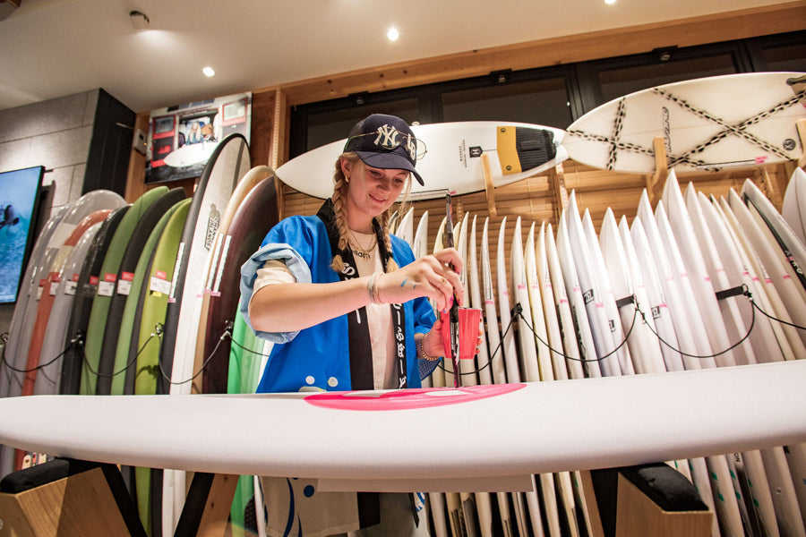 『RNF-RETRO REVAMP』Art by Ryder "POLYESTER" USA