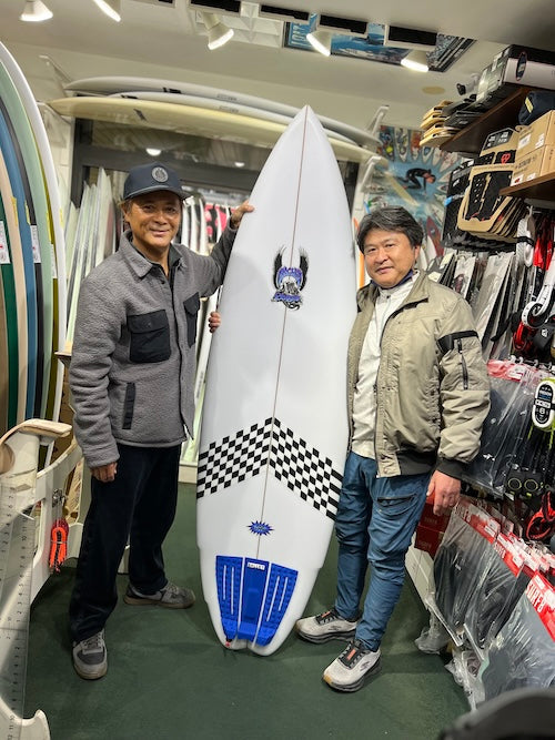 皆様！ご来店にて沢山の 新品『LOSTサーフボード』Polyester Made in japan Quality をご購入ありがとうございます！