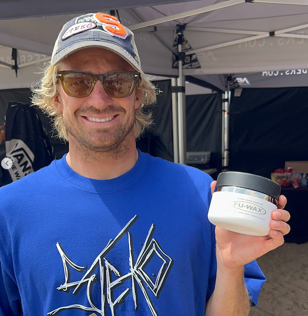 大変お待たせしました！  鬼のようにお問い合わせがあった『FU WAX COOLER』がラヴサーフに到着しましたよ～！