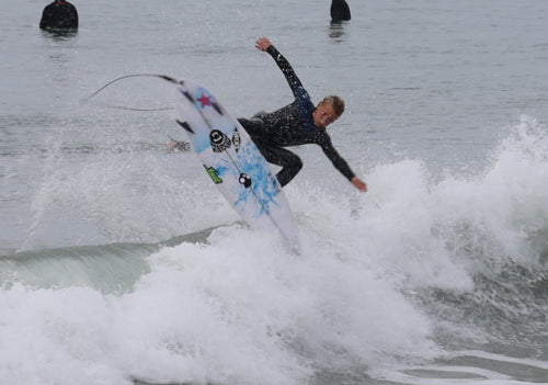 サンクレメンテのスーパーキッズ「ウェイロン」のサーフフォトをご覧ください。