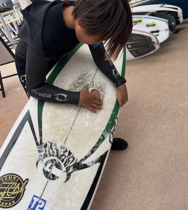 要チェック！  ラヴサーフAMライダー『ヒロキ』と、『リイト』が静波サーフスタジアムでのライディングムービーがアップされました！