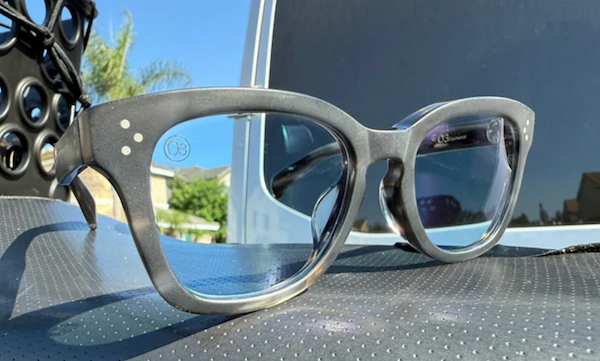 売れてます！  拘る大人サーファーが選ぶ『OZONE Eyewear』の偏光や調光モデルが特に品薄になってきました！