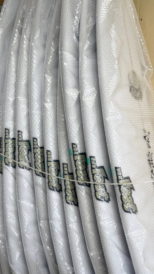 西井は昨日LOSTサーフボードジャパンMSP福島工場へ行ってきました。