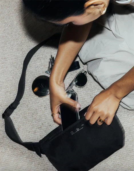 ノルフェー発のトラベルギアブランド『Db』より、街でも海でも飽きずに毎日使えるバッグが2種類再入荷致しました！
