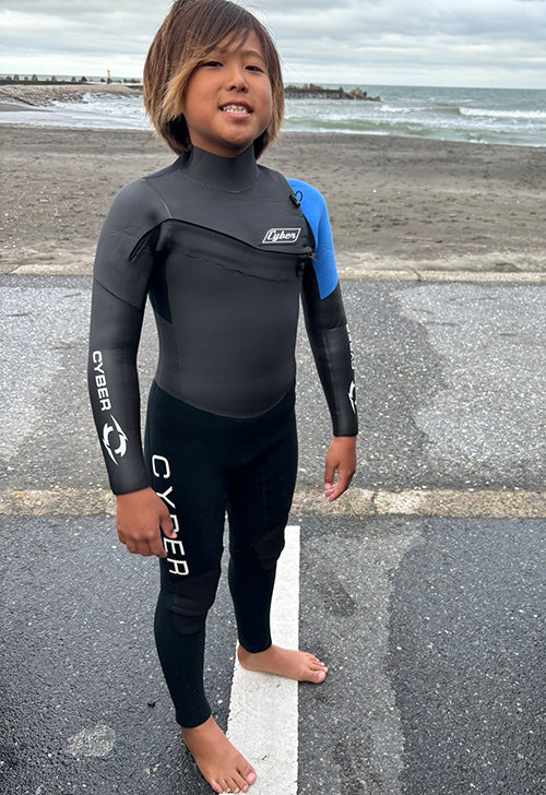 美品⭐︎ラブサーフ限定⭐︎Cyber ウェットフルスーツ 美品⭐︎ラブサーフ限定⭐︎Cyber ウェットフルスーツ