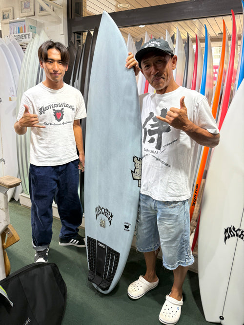 皆様！ご来店にて沢山の  新品LOST『Black Sheep Built』をご購入ありがとうございます！