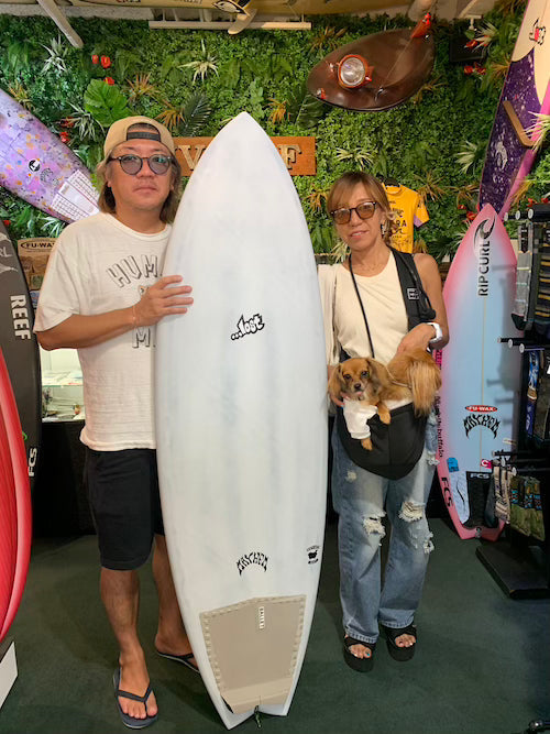 皆様！ご来店にて沢山の新品 LOST『Black Sheep Built』サーフボードをご購入ありがとうございます！