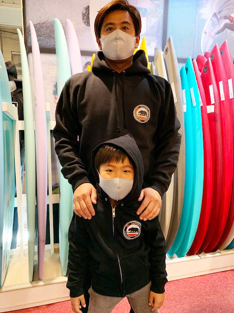 50% Off! Kids' Zip-Up Hoodie [Cali Bear] / Black