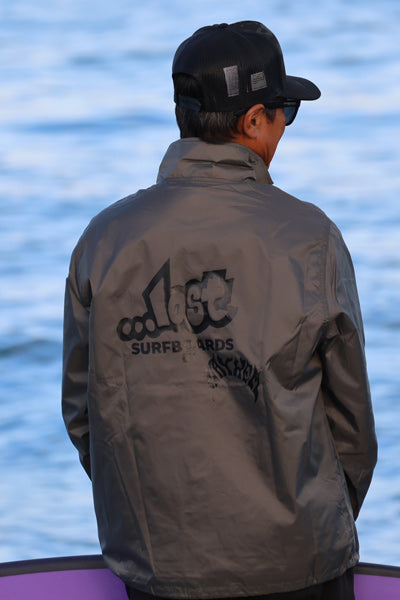 LOST Surfboards ナイロン コーチ ジャケット (裏地付) CHARCOAL