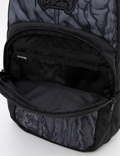 DAKINE × MAYHEM / CAMPUS PREMIUM 28L BACKPACK