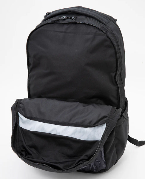 DAKINE × MAYHEM / CAMPUS PREMIUM 28L BACKPACK