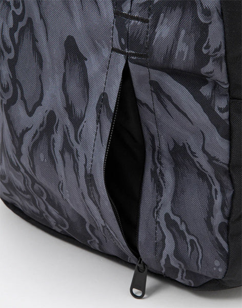 DAKINE × MAYHEM / CAMPUS PREMIUM 28L BACKPACK