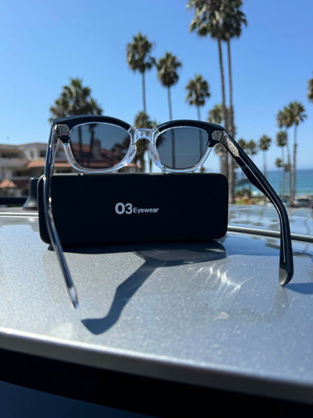 [LOW TIDE] / Black Clear-Dusky Gray