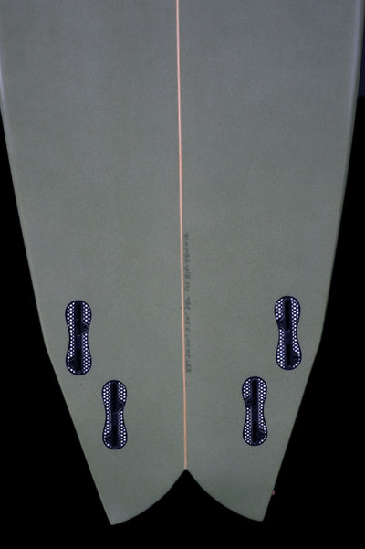厳選中古 5'3" 28.00cl『RNF-RETRO REVAMP』