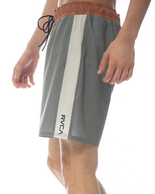 Hybrid Amphibious Board Shorts [APEX TRUNK 17"] GCB0