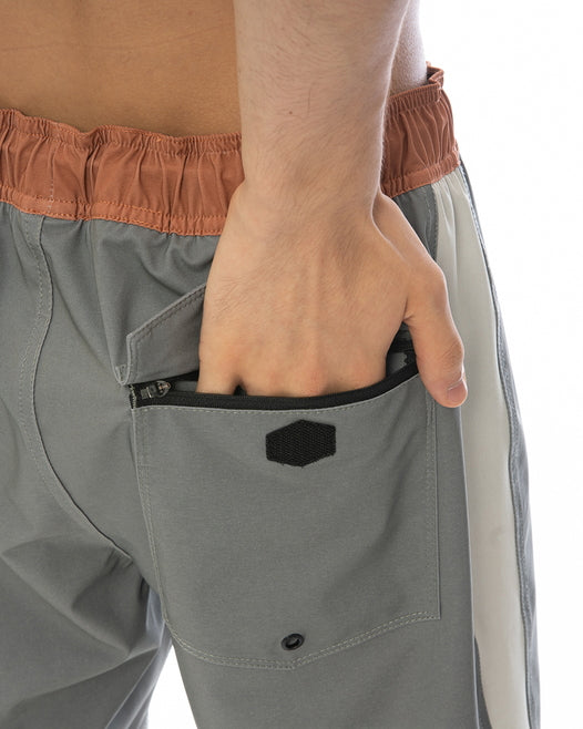 Hybrid Amphibious Board Shorts [APEX TRUNK 17"] GCB0