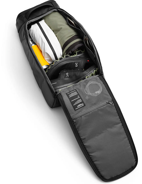 Hugger Backpack 25L / Mash Green