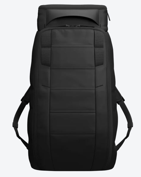 Hugger Backpack 30L / Black Out