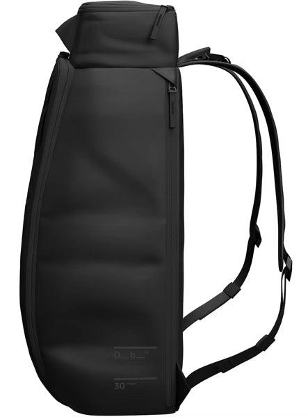 Hugger Backpack 30L / Black Out