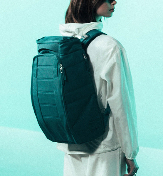 Hugger Backpack 25L / Midnight Teal