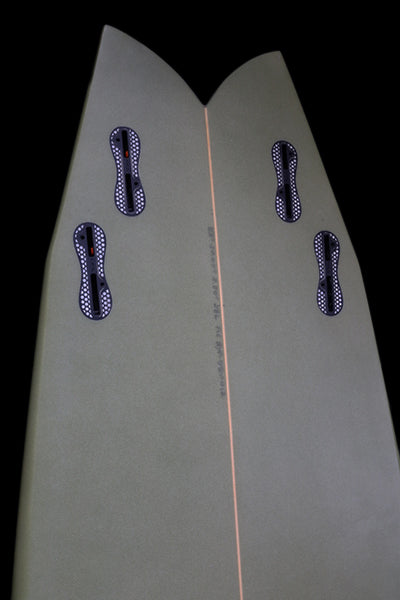 厳選中古 5'3" 28.00cl『RNF-RETRO REVAMP』