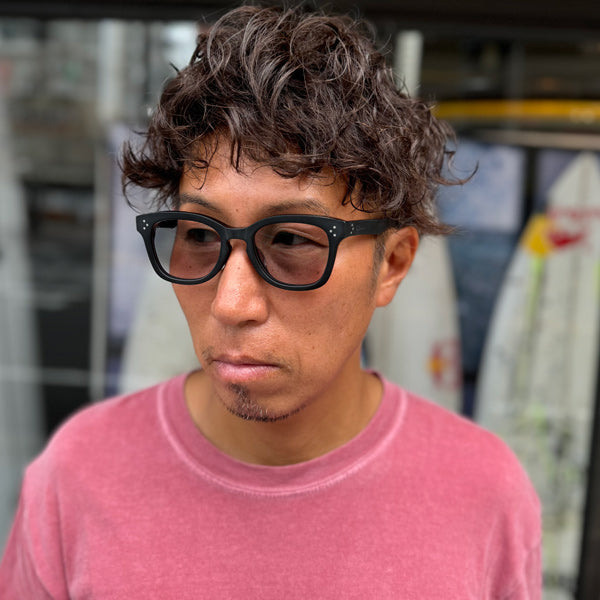 [LOW TIDE] Photochromic Lenses Matte Black / Bounce Gray