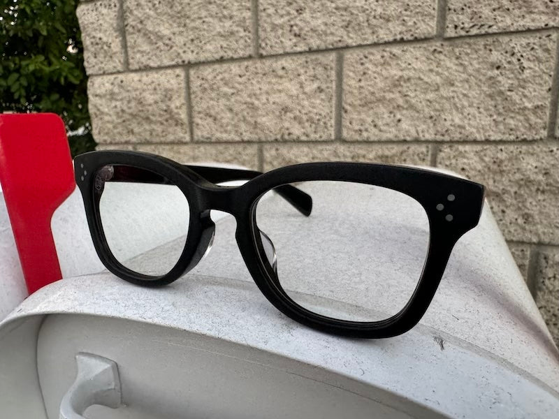 [LOW TIDE] Photochromic Lenses Matte Black / Bounce Gray