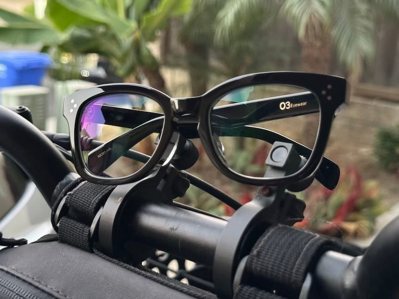 [LOW TIDE] Photochromic Lenses Gloss Black / Emo Blue