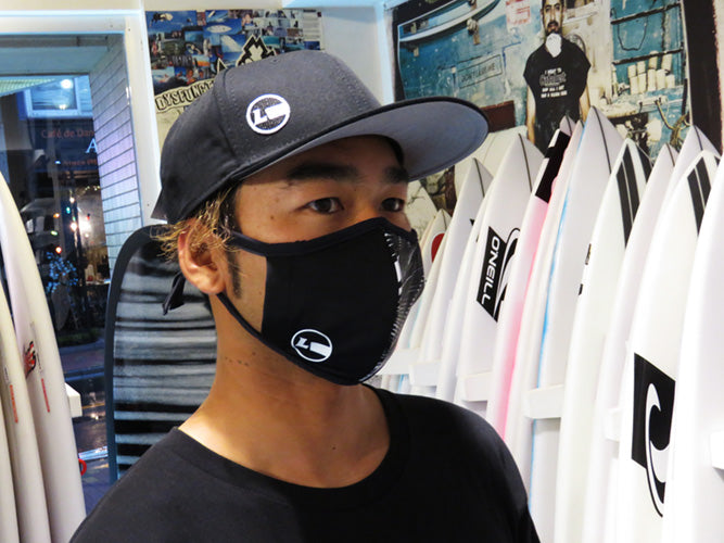 コットンツイルフラットバイザーキャップ [Racing Icon] BLACK