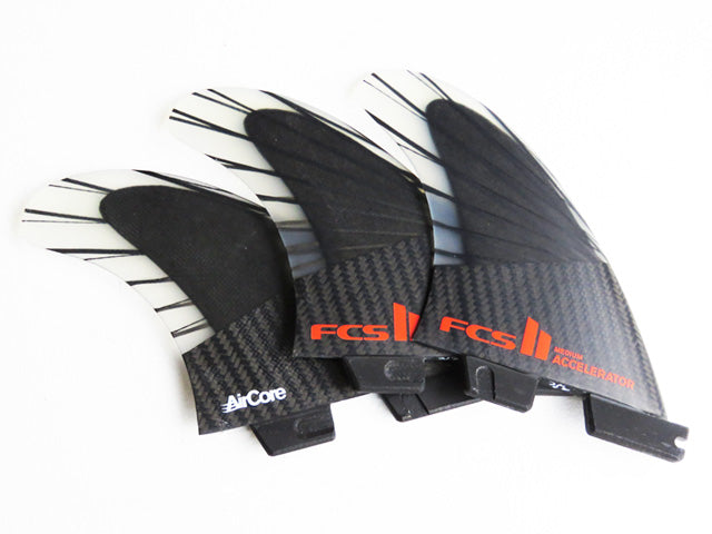 ACCELERATOR PC CARBON + AirCore / RED / TRIフィン/ Mサイズ