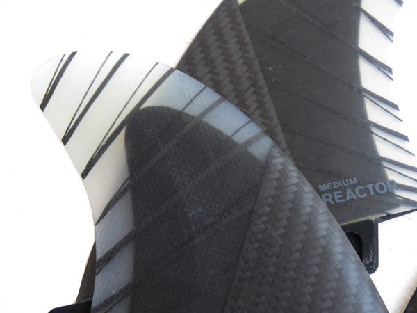 REACTOR PC CARBON + AirCore / BLACK / TRIフィン/ Mサイズ