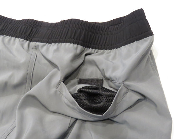 QUICKDRY Walk Shorts / Charcoal / Size M