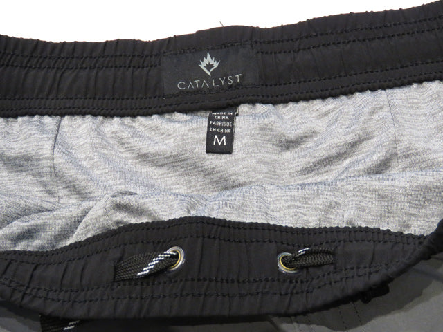 QUICKDRY Walk Shorts / Charcoal / Size M