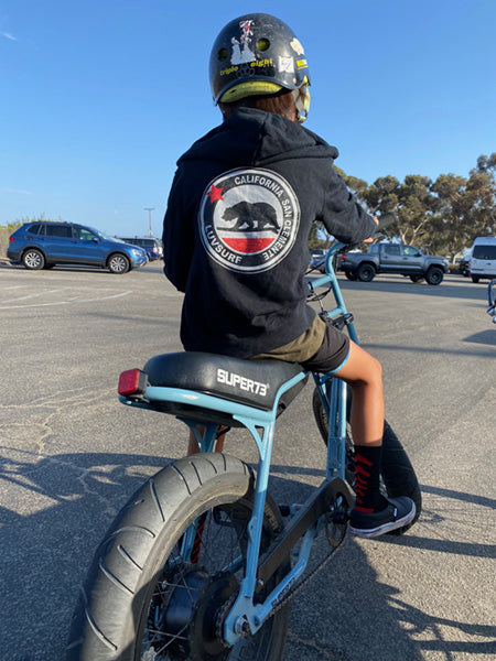 50% Off! Kids' Zip-Up Hoodie [Cali Bear] / Black