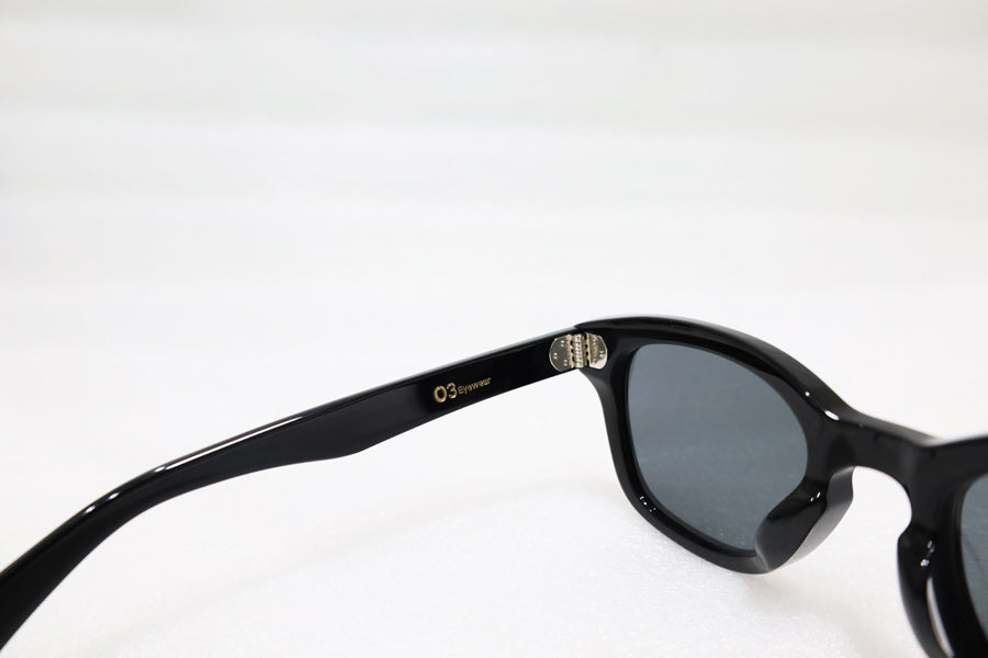 [LOW TIDE] / Gloss Black-Smoke Gray