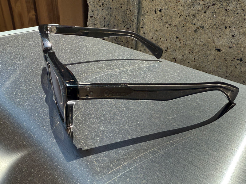 [LOW TIDE] Photochromic Lenses Clear Black / Chamois Brown