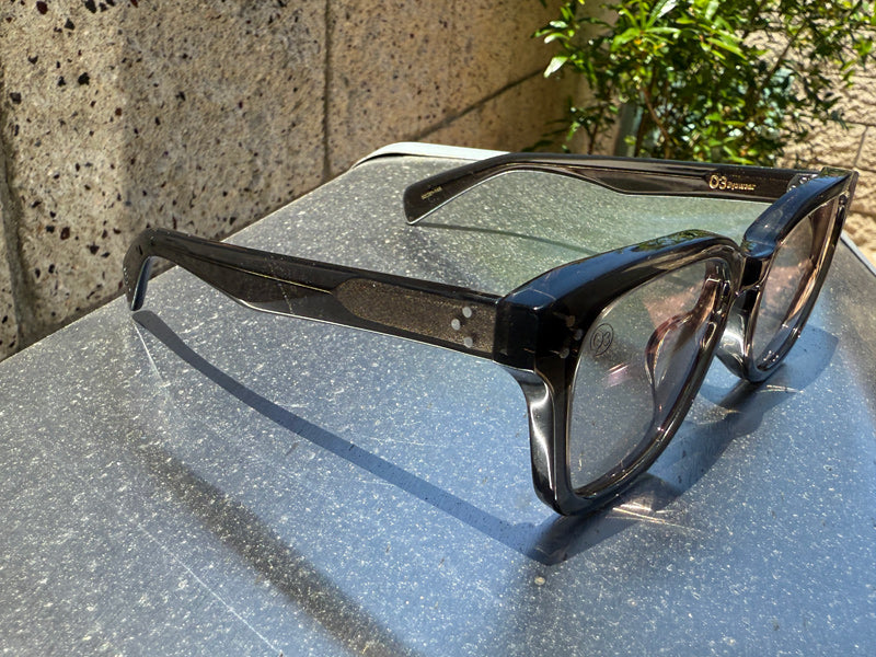 [LOW TIDE] Photochromic Lenses Clear Black / Chamois Brown