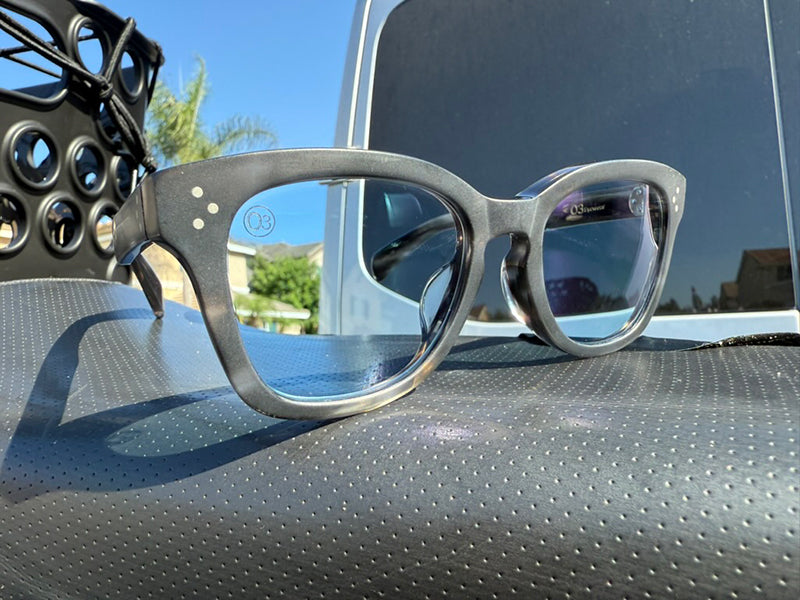 [LOW TIDE] Photochromic Lenses Matte Gray Havana / Emo Blue