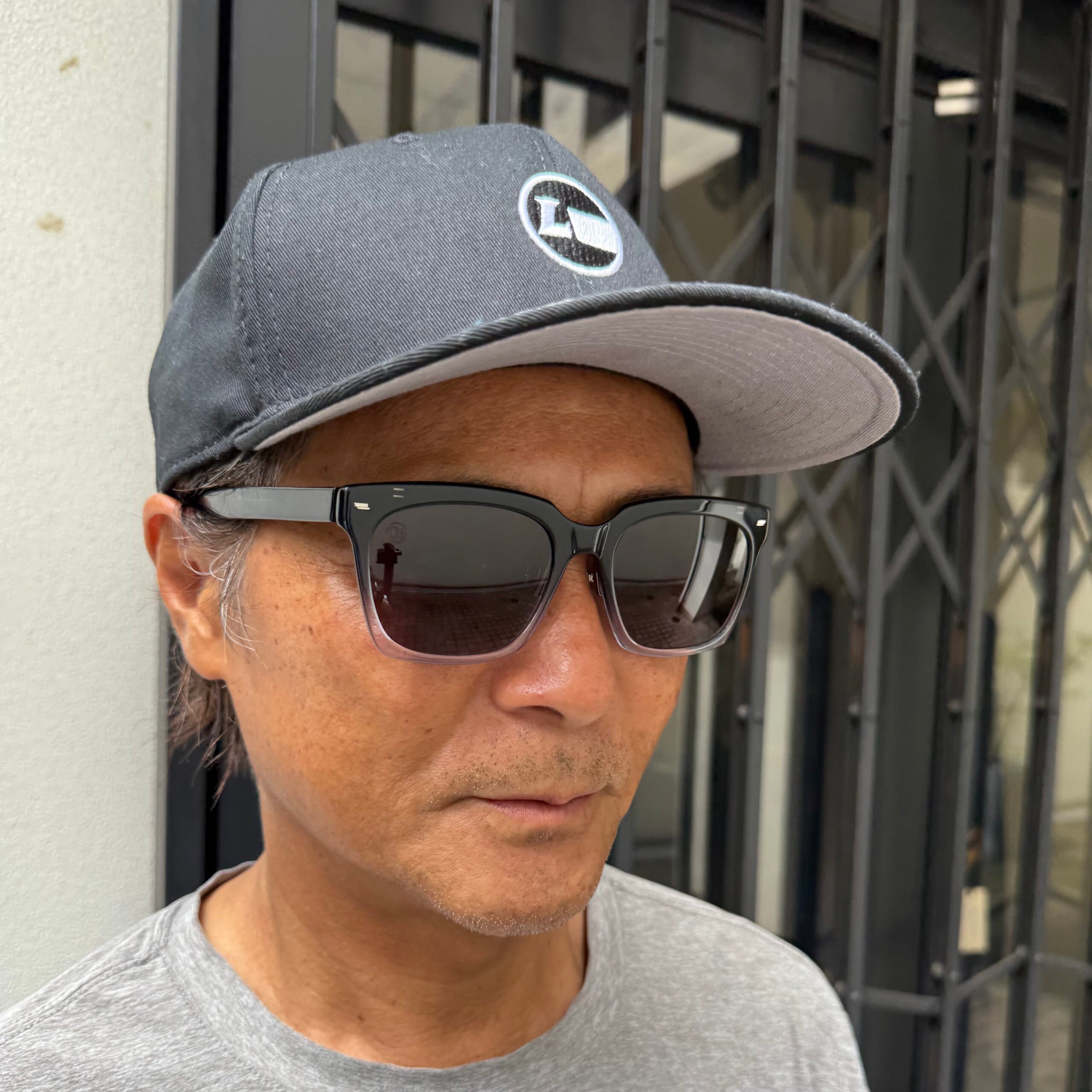[C’mon C'mon] Gray 2 Tone / Shadow Gray