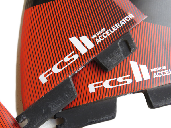 ACCELERATOR PC / RED / TRIフィン/ S・M・L | Luvsurf | プロ