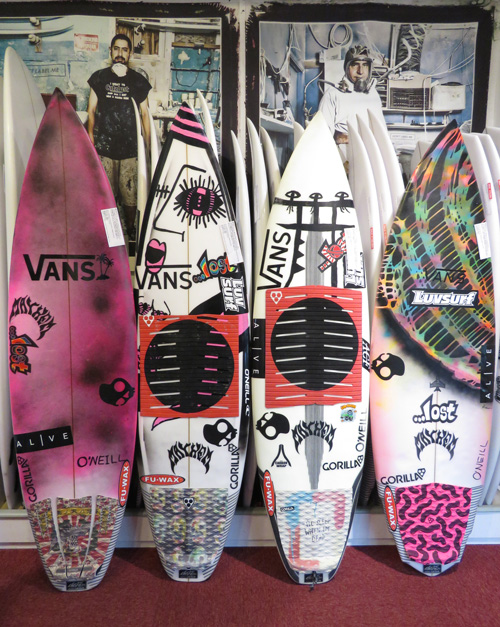 Luvsurfチームライダー湯川正人プロのパーソナルボードが入荷