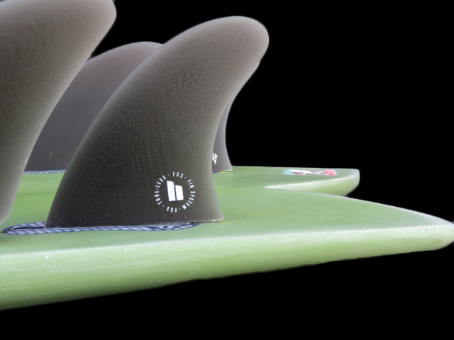 MB PG SPLIT KEEL / QUADフィン / SMOKE | Luvsurf | プロ