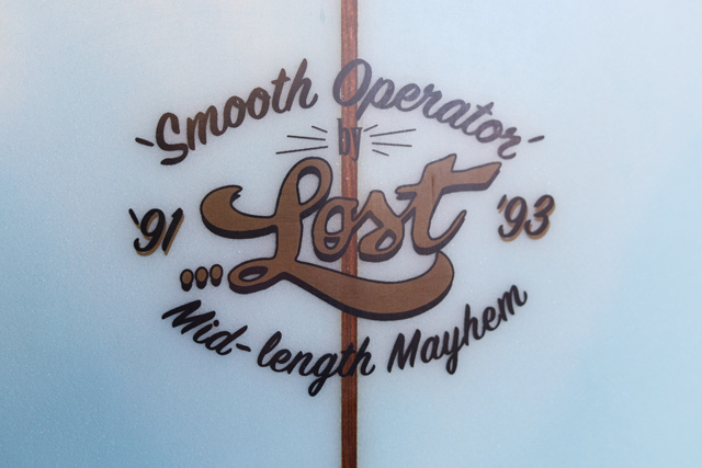 滅多に中古ボード市場に出ない『SMOOOTH OPERATOR』狙っている方